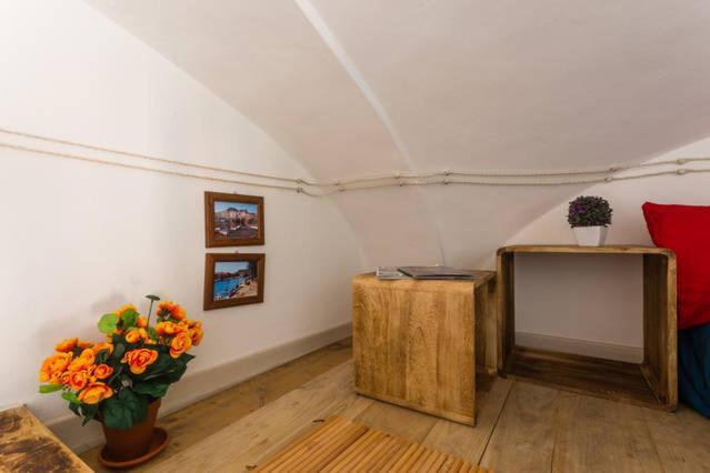 Il Borgo S9702 Locazione Turistica Affitti Brevi * Bosa