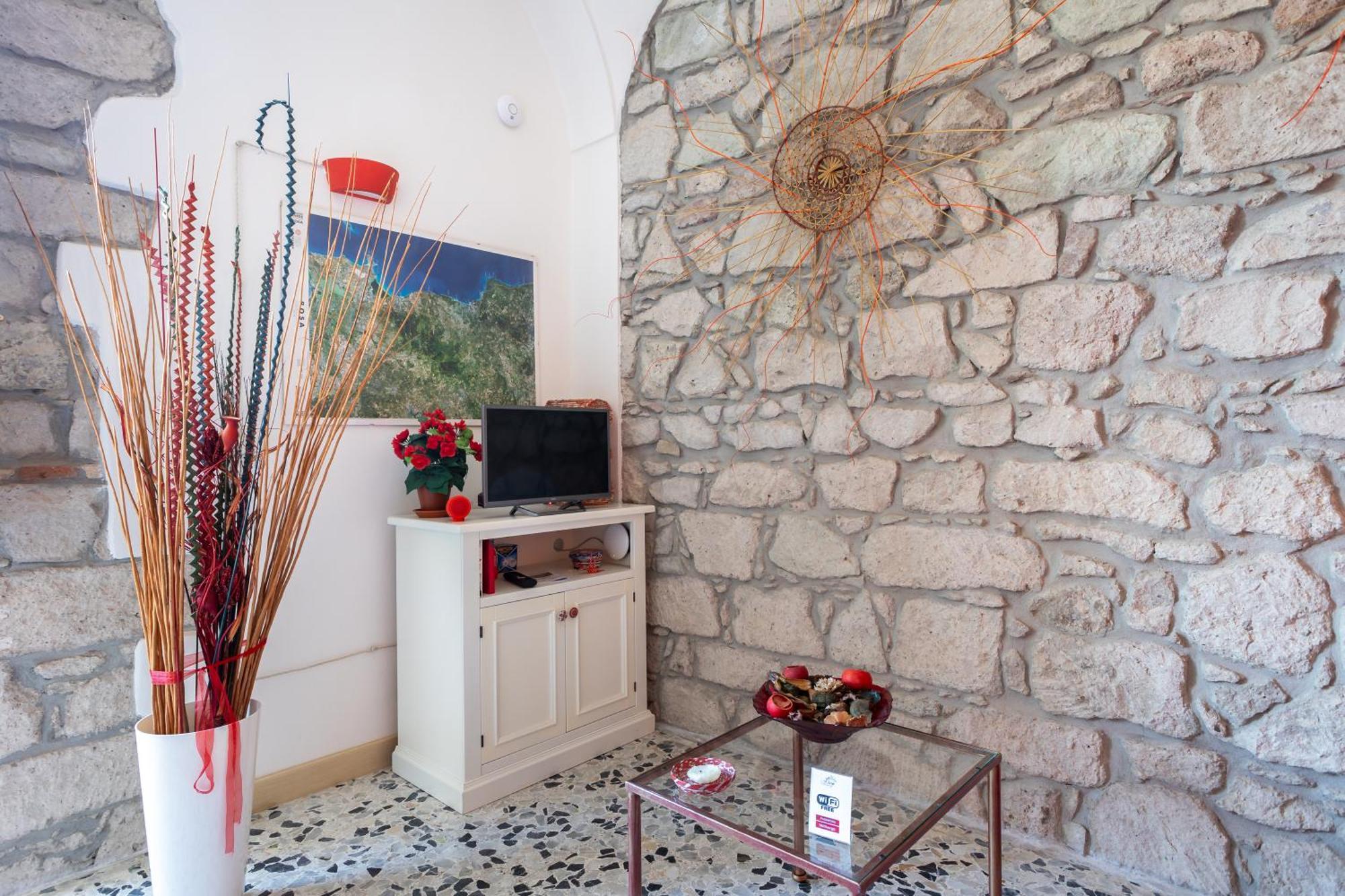 Il Borgo S9702 Locazione Turistica Affitti Brevi * Bosa